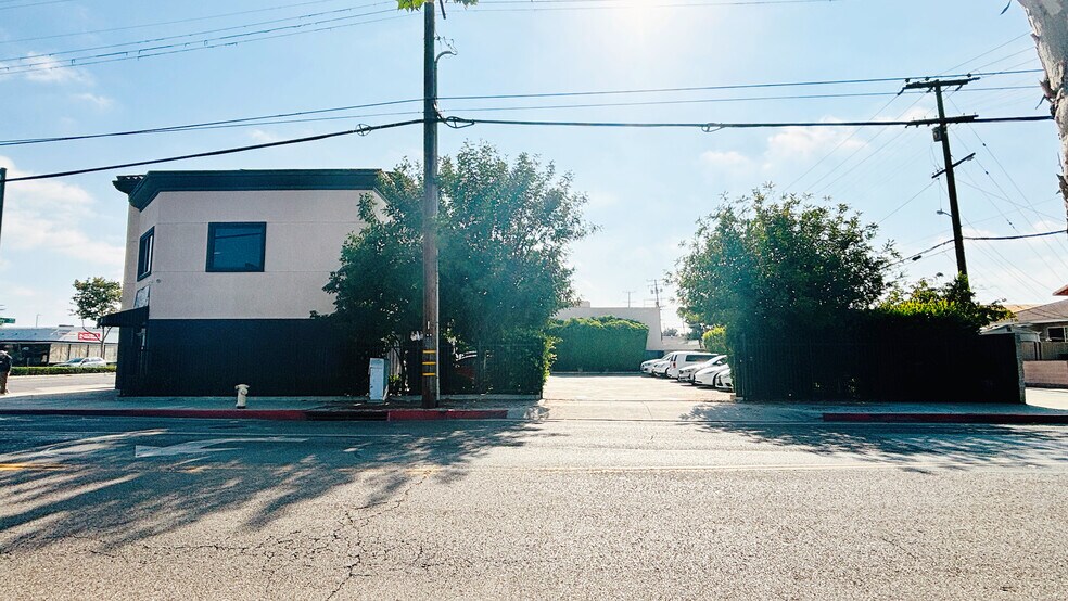 1427 W Valley Blvd, Alhambra, CA à louer - Photo de l’immeuble – Image 3 sur 5