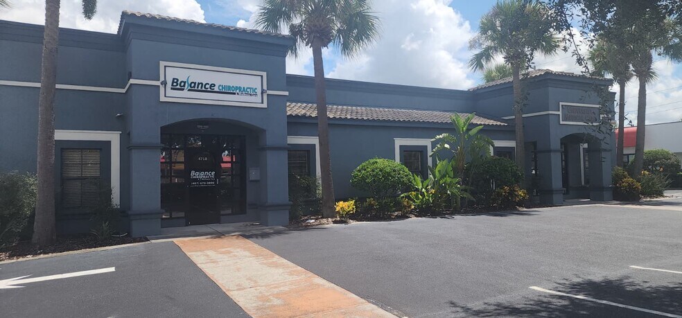 471 N Semoran Blvd, Winter Park, FL à louer - Photo de l’immeuble – Image 2 sur 10
