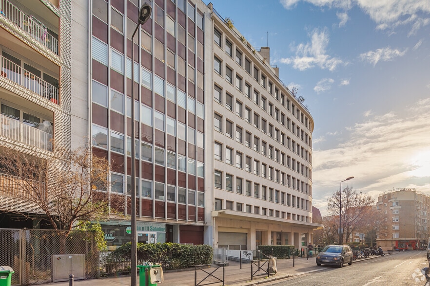 54-58 Rue Du Dessous Des Berges, Paris à louer - Photo de l’immeuble – Image 3 sur 10