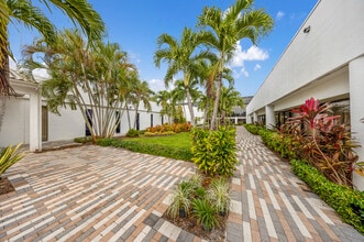 2005 W Cypress Creek Rd, Fort Lauderdale, FL à louer Photo intérieure– Image 2 sur 3