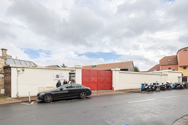 Plus de détails pour 35-37 Rue Gabriel Péri, Issy-les-Moulineaux - Bureau à louer