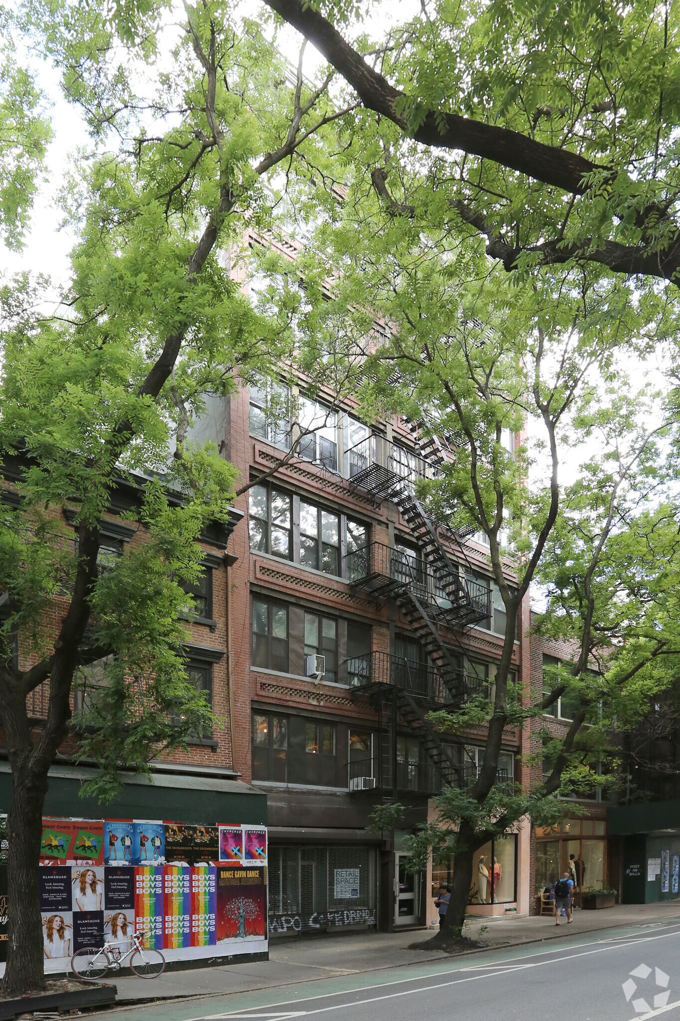 17-19 Bleecker St, New York, NY à louer Photo principale– Image 1 sur 8