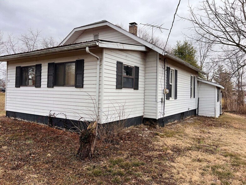 718 N Illinois St, Tilden, IL à vendre - Photo de l’immeuble – Image 2 sur 10