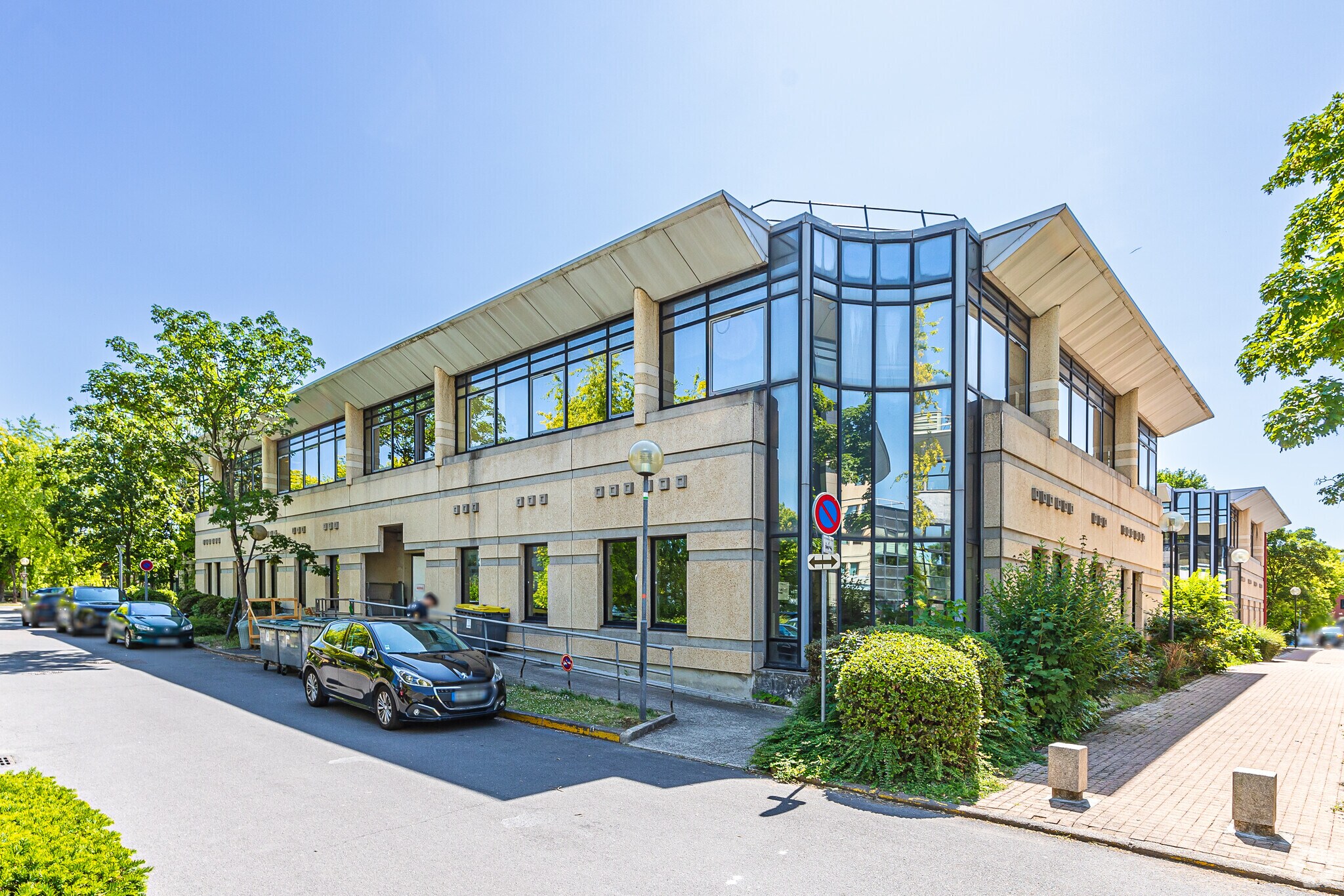 Soins de santé dans Gennevilliers à vendre Photo principale– Image 1 sur 4
