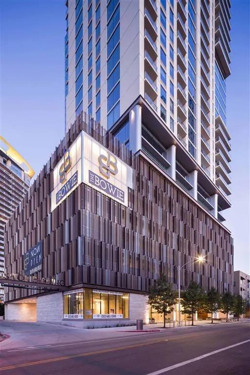 311 Bowie St, Austin, TX à louer Photo principale– Image 1 sur 9