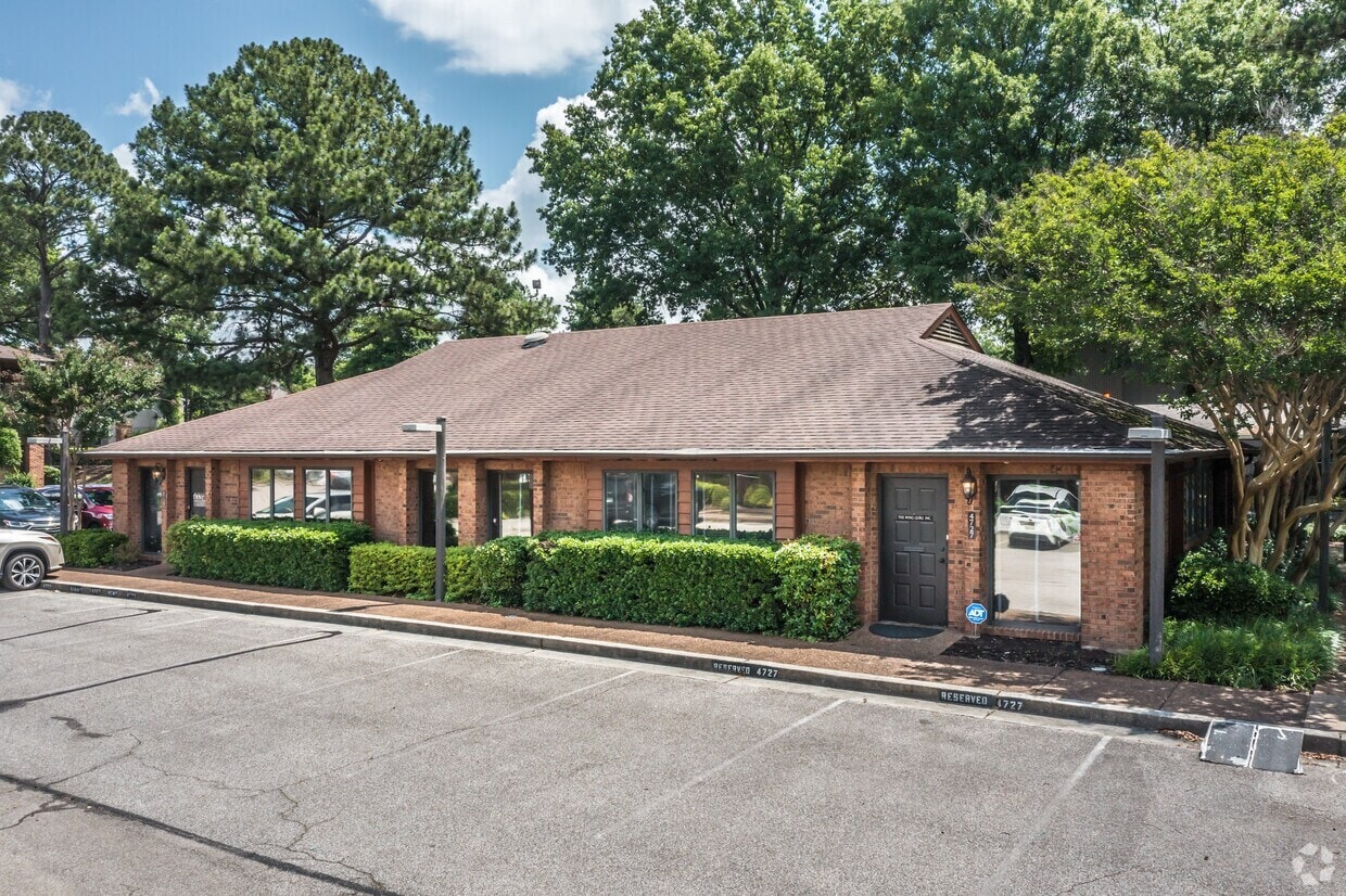 4727-4729 Spottswood Ave, Memphis, TN à louer Photo de l’immeuble– Image 1 sur 16