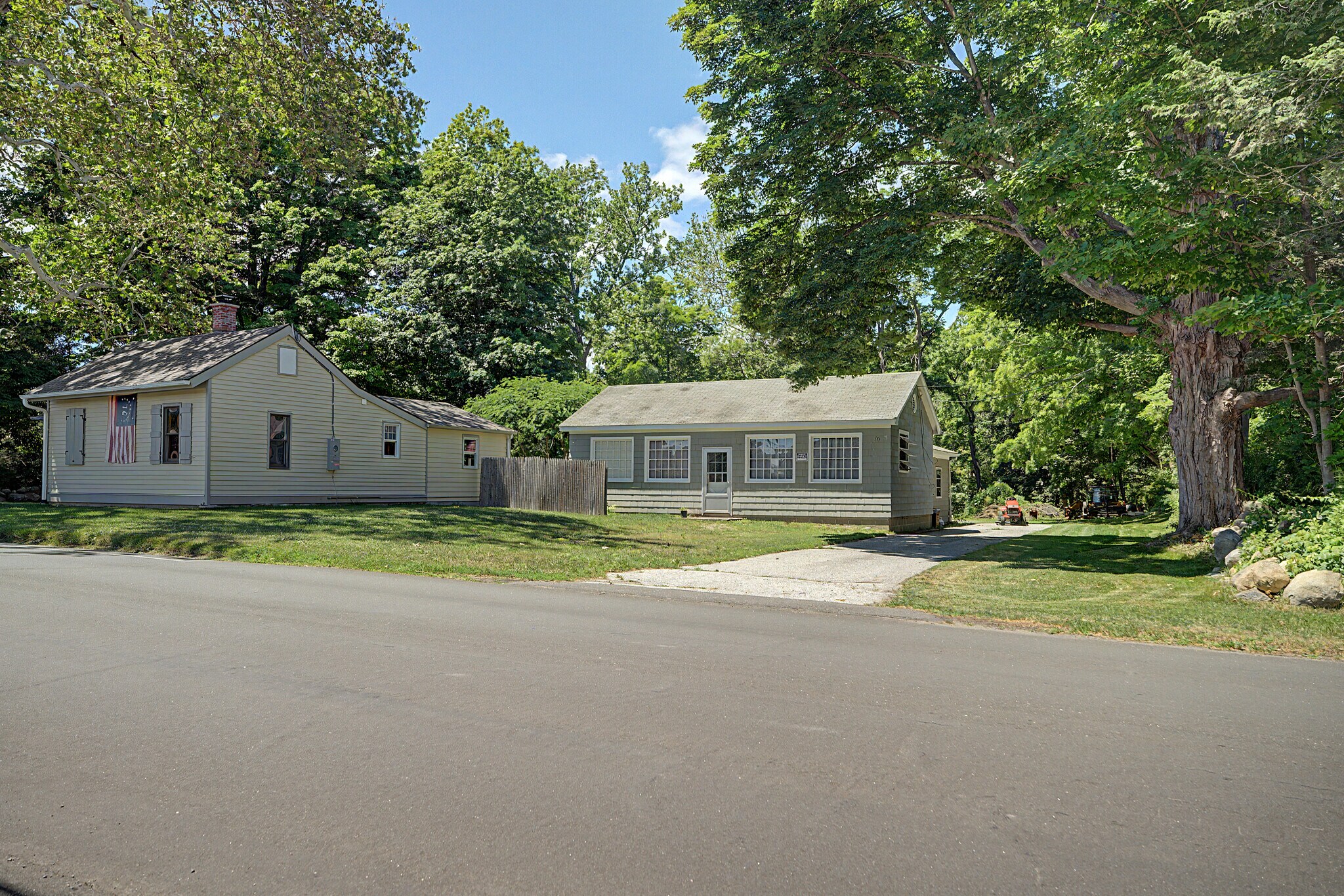 16 Old New Milford Rd, Brookfield, CT à vendre Photo principale– Image 1 sur 19