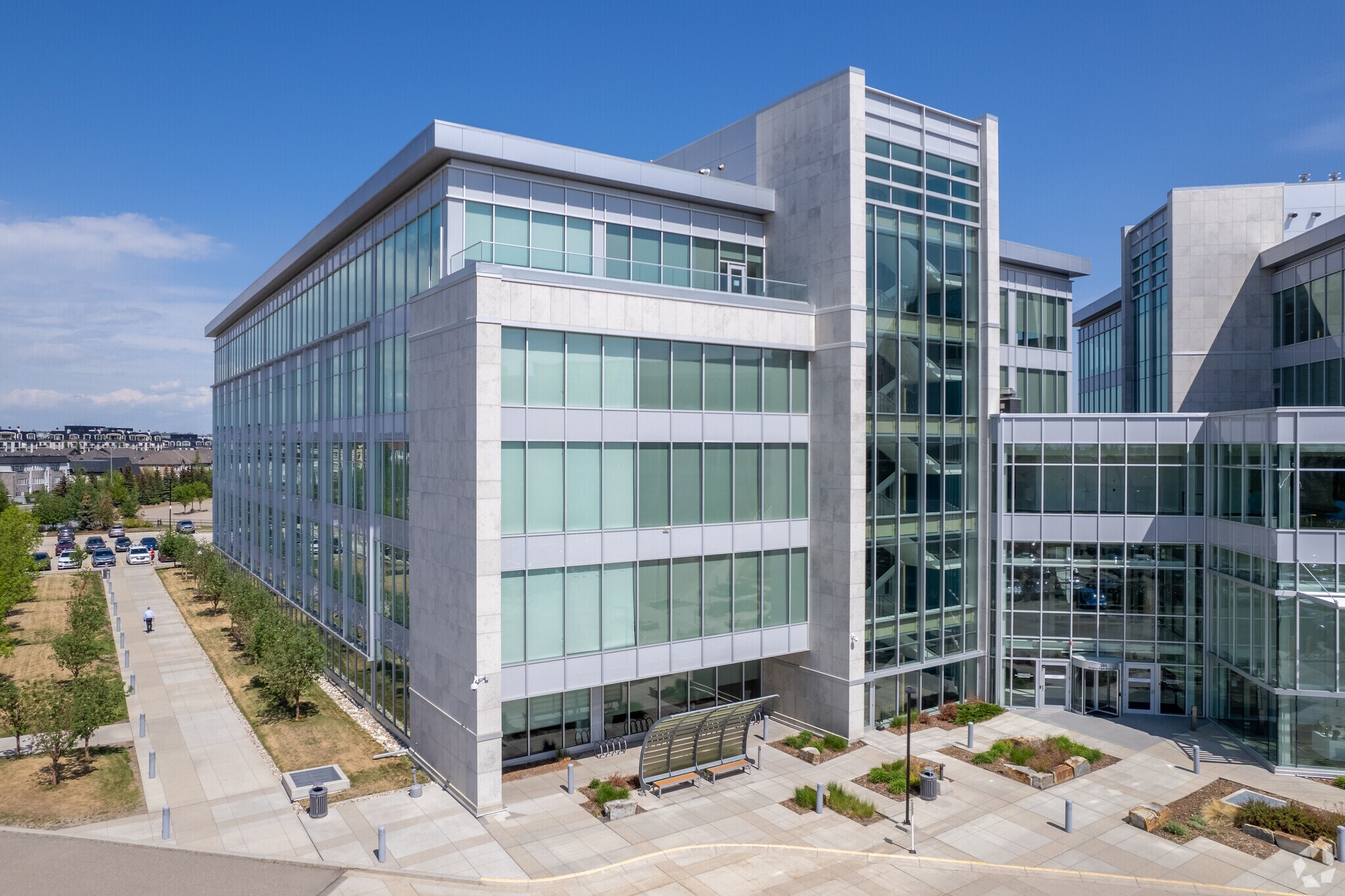 505 Quarry Park Blvd SE, Calgary, AB à louer Photo principale– Image 1 sur 14