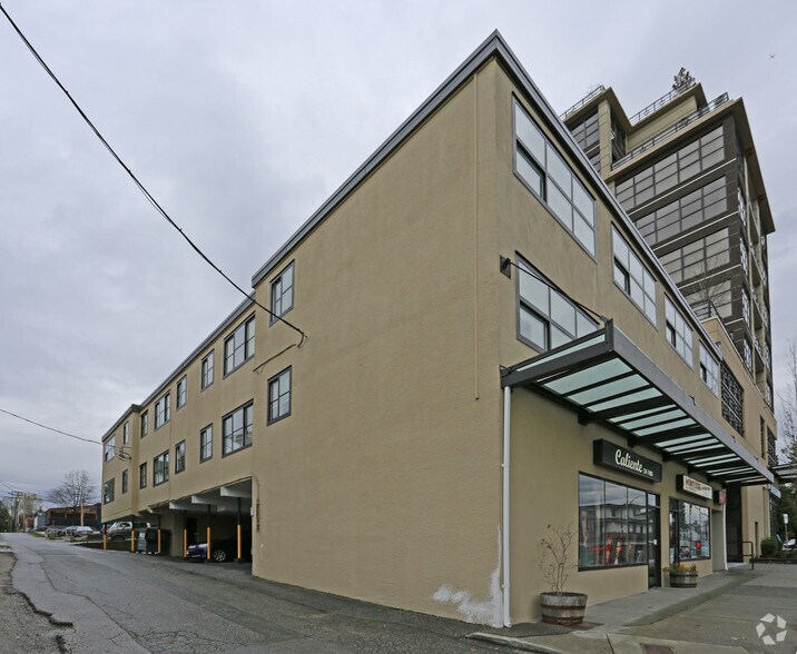 605 Third Av, New Westminster, BC à louer - Photo de l’immeuble – Image 2 sur 4