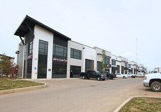 400 Mackenzie Blvd, Fort McMurray, AB à louer Photo de l’immeuble– Image 2 sur 24