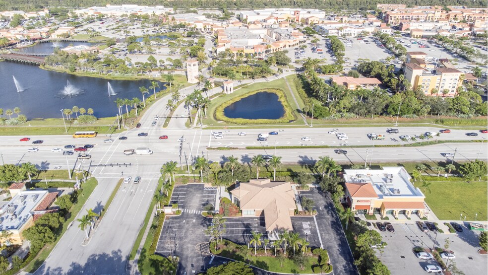 3501 Vandenberg Way, Estero, FL à vendre - Aérien – Image 3 sur 4