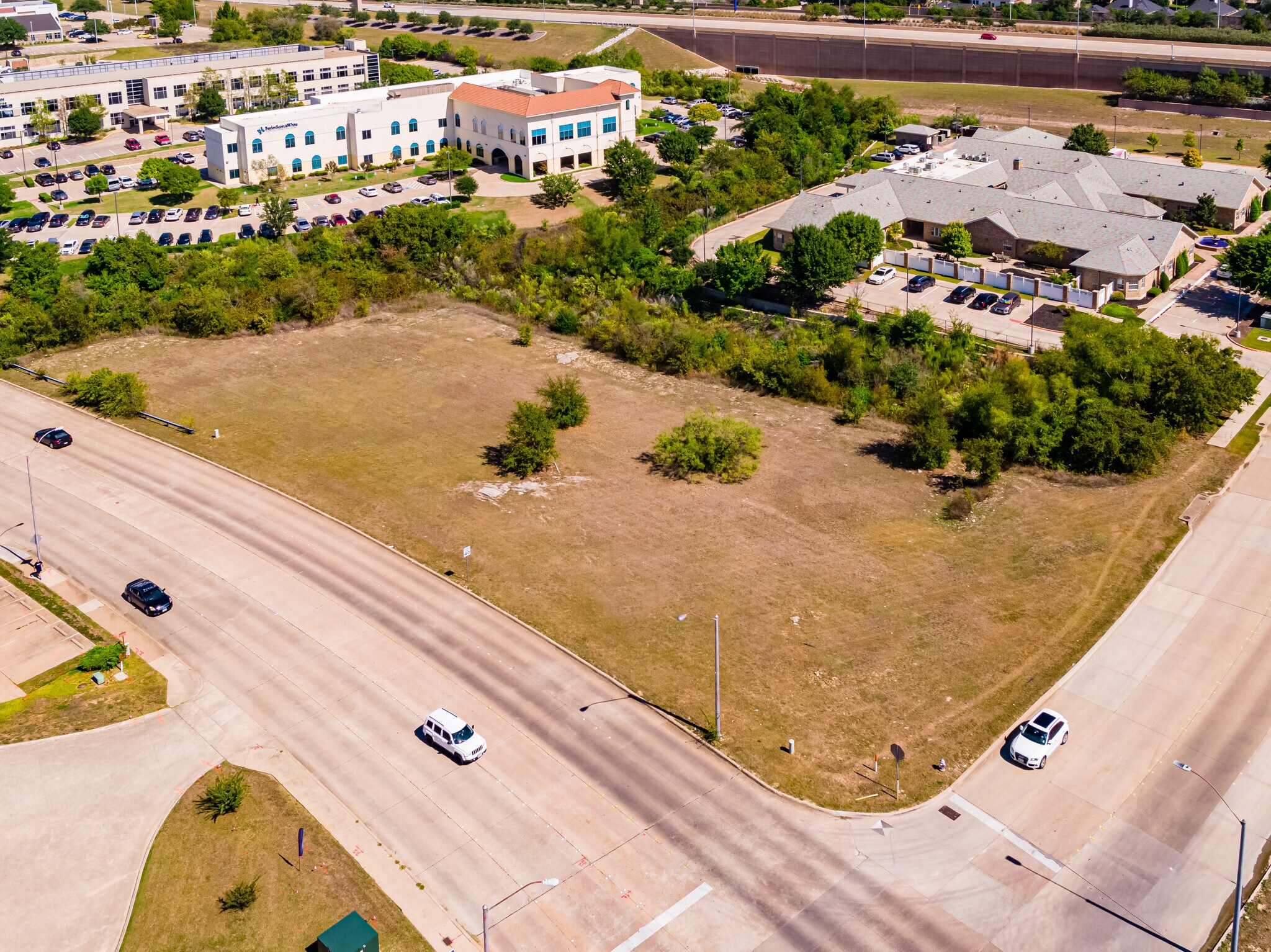 7140 Dutch Branch Rd, Fort Worth, TX à vendre Photo de l’immeuble– Image 1 sur 2