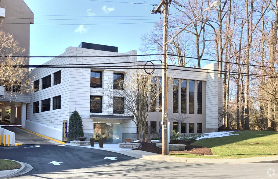 5410 Edson Ln, North Bethesda, MD à louer - Photo principale – Image 1 sur 15