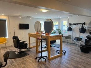 17 Av De La Baie-De-Valois, Pointe-claire, QC à louer Photo intérieure– Image 2 sur 11