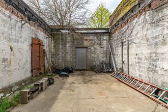 220-24 Merrick Blvd, Laurelton, NY à louer Photo intérieure– Image 2 sur 3