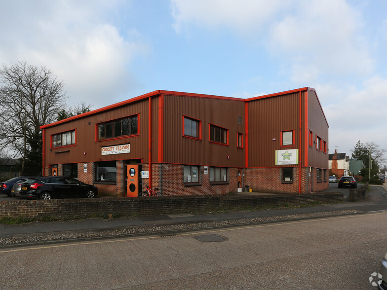 South Stour Av, Ashford à louer - Photo de l’immeuble – Image 1 sur 3