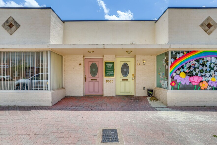 1065 W Magnolia Ave, Fort Worth, TX à vendre - Photo de l’immeuble – Image 2 sur 13