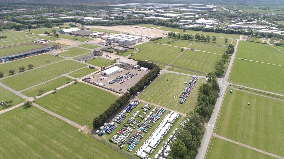 Oundle Rd, Alwalton à louer - Photo principale – Image 1 sur 10