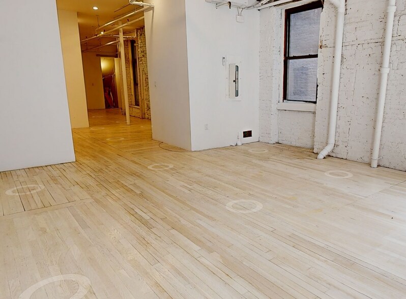 25 Howard St, New York, NY à louer - Numérisation 3D Matterport – Image 3 sur 6