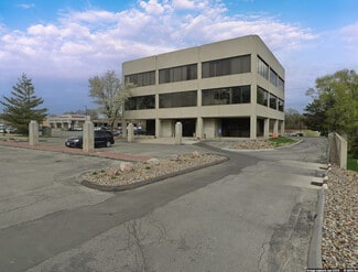 Plus de détails pour 4515 Fleur Dr, Des Moines, IA - Bureau à vendre