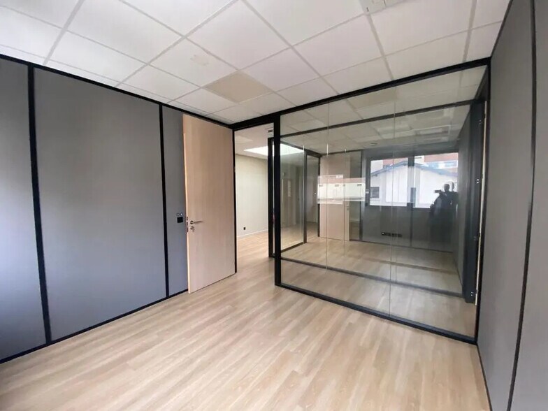 Bureau dans Villeurbanne à louer - Photo intérieure – Image 2 sur 5