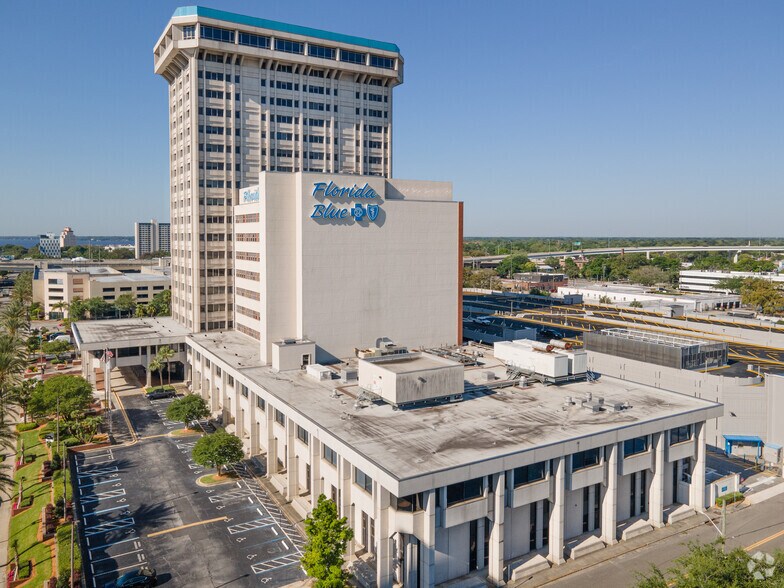 532 Riverside Ave, Jacksonville, FL à louer - Photo de l’immeuble – Image 2 sur 3