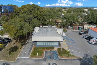 Plus de détails pour 661 Harbor Blvd, Destin, FL - Local commercial à louer