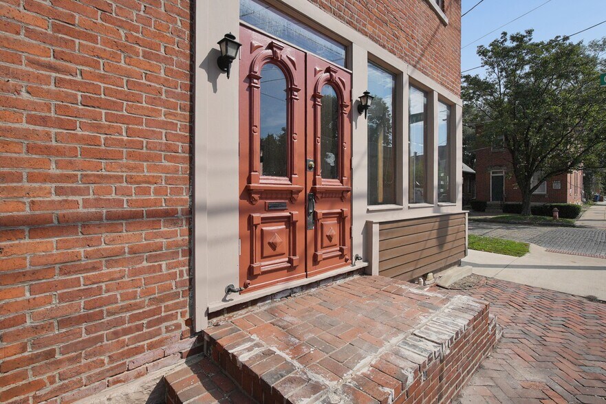 54 E Whittier St, Columbus, OH à vendre - Photo de l’immeuble – Image 2 sur 20