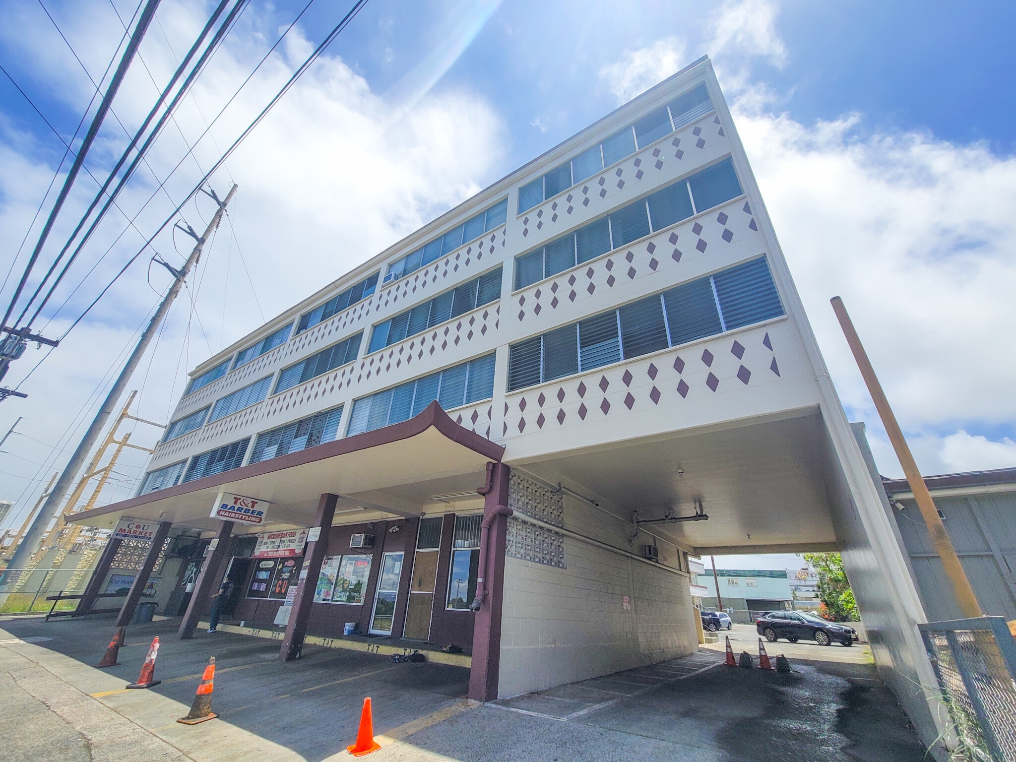 526 N School St, Honolulu, HI à louer Photo intérieure– Image 1 sur 6