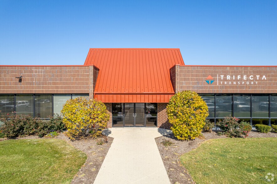 300-350 E 22nd St, Lombard, IL à louer - Photo de l’immeuble – Image 1 sur 3