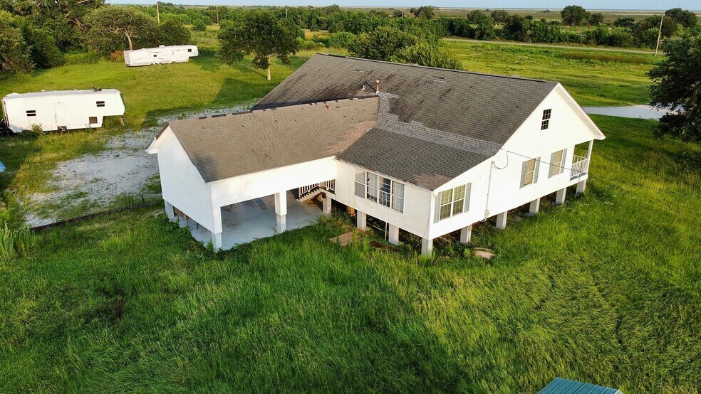 7116 Gulf Beach Hwy, Cameron, LA à vendre - Photo de l’immeuble – Image 3 sur 12