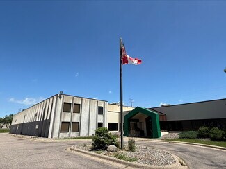 Plus de détails pour 300 Lake Hazeltine Dr, Chaska, MN - Industriel/Logistique à vendre