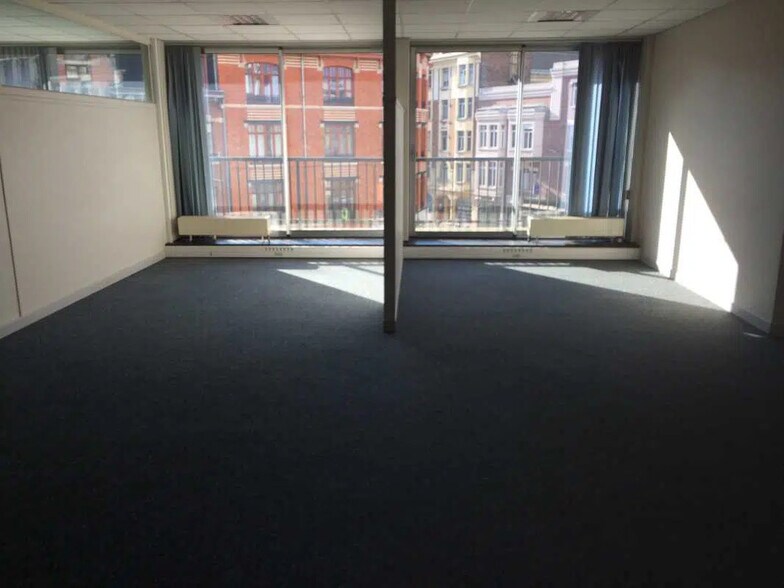 Bureau dans Lille à louer - Photo de l’immeuble – Image 2 sur 4