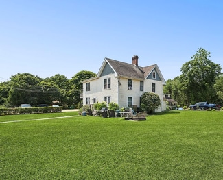 Plus de détails pour 134 Ponquogue Ave, Hampton Bays, NY - Logement à vendre