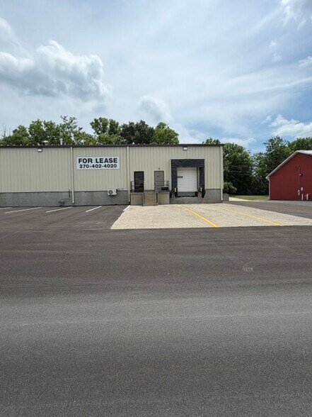 190 Morris Dr, Harrodsburg, KY à louer - Photo de l’immeuble – Image 2 sur 9
