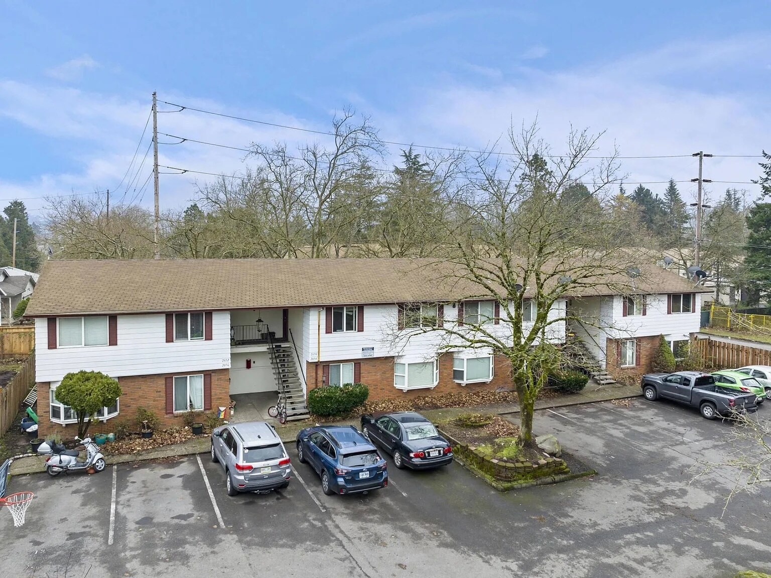 2630 SE 136th Ave, Portland, OR à vendre Photo de l’immeuble– Image 1 sur 12