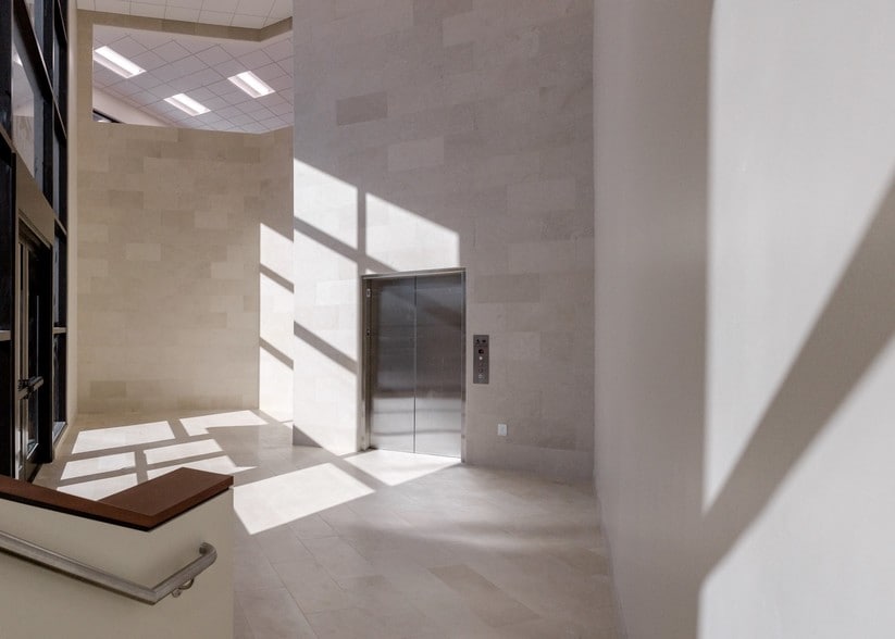 2505 McCabe Way, Irvine, CA à louer - Photo intérieure – Image 2 sur 6