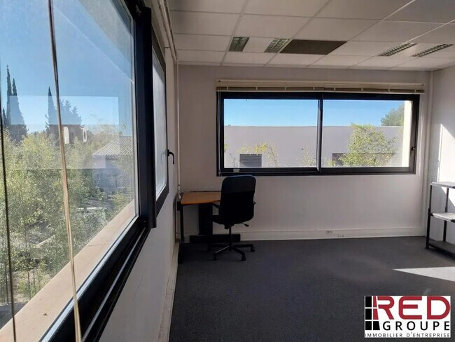 Plus de détails pour Jalassière, Éguilles - Bureau à vendre