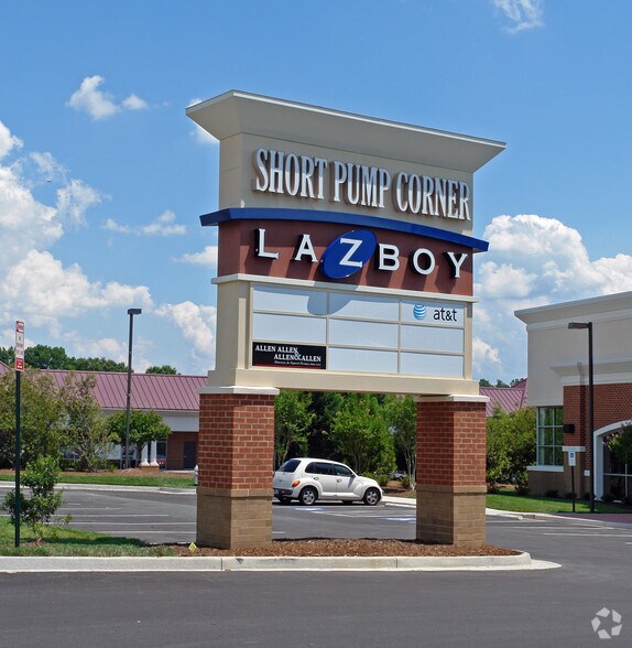 11561-11577 W Broad St, Richmond, VA à louer - Photo de l’immeuble – Image 3 sur 7