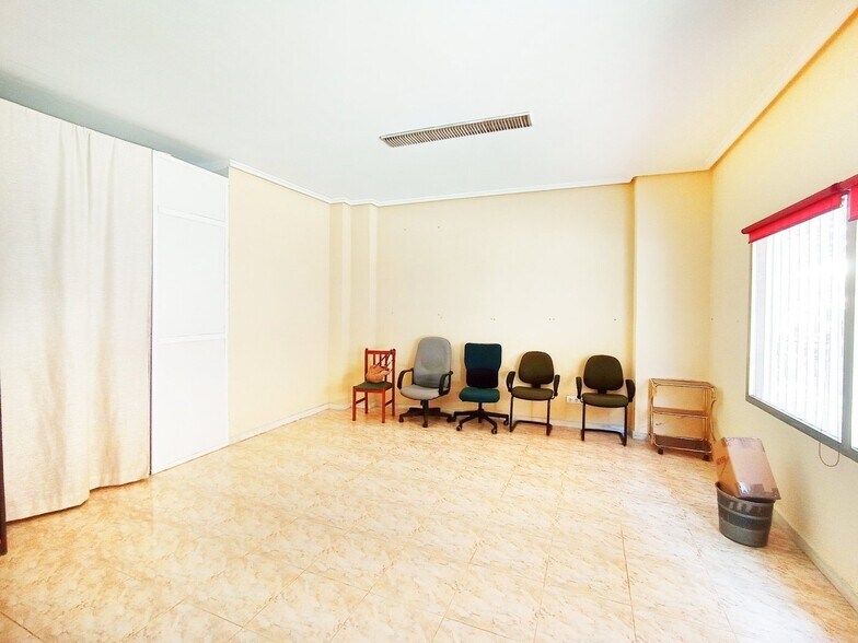 Paseo De Carmelitas, 45, Salamanca, Salamanca à vendre - Photo de l’immeuble – Image 2 sur 8