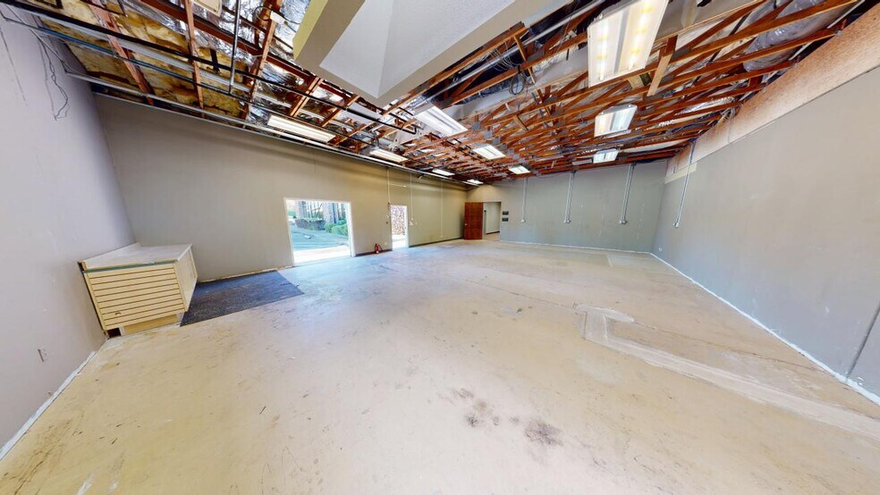 3853 Taylor Rd, Loomis, CA à louer - Photo de l’immeuble – Image 3 sur 6