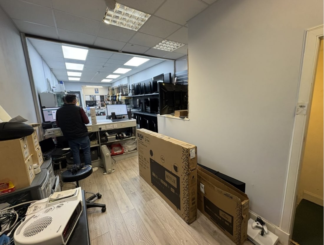 63 Elm Row, Edinburgh, EDH EH7 4AQ - Lot 63 - - Photo intérieure - Image 1 of 2