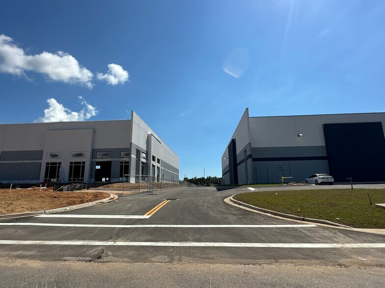 Technology ave, Milton, FL à louer - Photo de l’immeuble – Image 2 sur 13