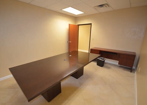2200 W Anderson Ln, Austin, TX à louer - Photo de l’immeuble – Image 3 sur 15