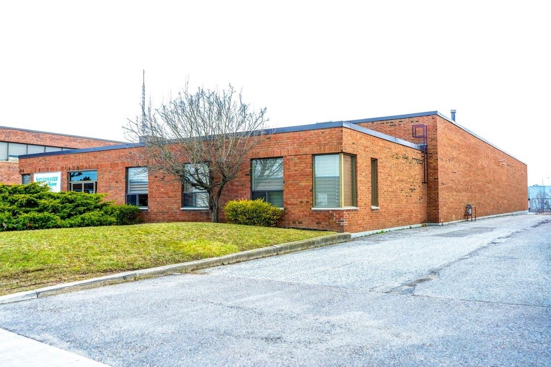 1146 Aerowood Dr, Mississauga, ON à vendre Photo de l’immeuble– Image 1 sur 15