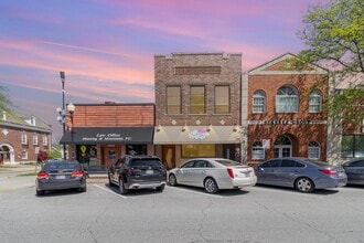 118 W Clark St, Crown Point, IN à louer Photo intérieure– Image 1 sur 9