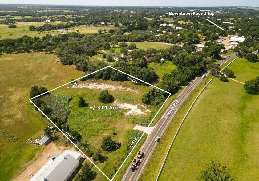 460 Washington St, Round Top, TX à vendre - Photo de l’immeuble – Image 1 sur 2