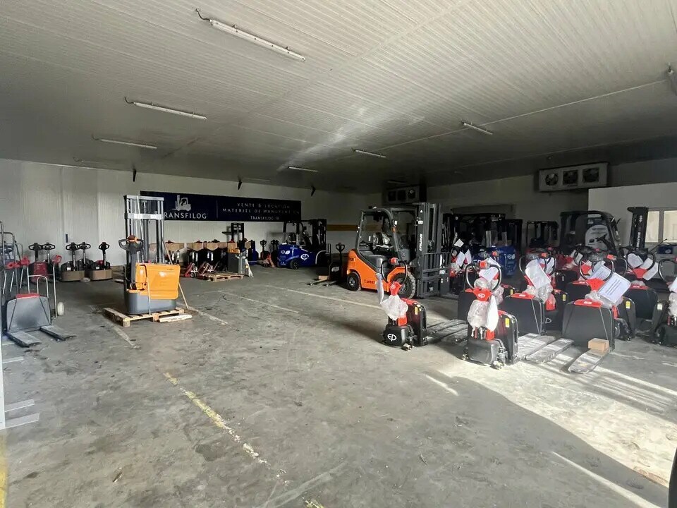 Local d’activités dans Châteaurenard à louer Photo intérieure– Image 1 sur 6