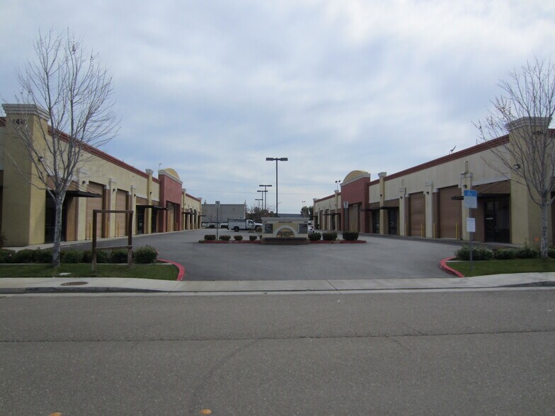 1416 Mariani Ct, Tracy, CA à vendre - Photo de l’immeuble – Image 2 sur 5