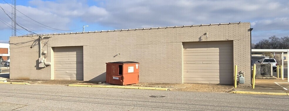 623 Perkins St, Union City, TN à louer - Photo de l’immeuble – Image 3 sur 6